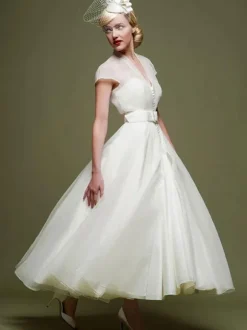 Robes de mariée courtes 2026 col en V manches courtes A-ligne cheville longueur robes de mariée personnalisation gratuite
