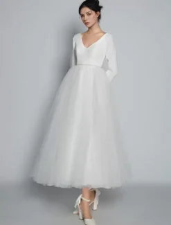 Robes de mariée courtes 2026 col en V manches longues A-ligne thé longueur robes de mariée personnalisation gratuite