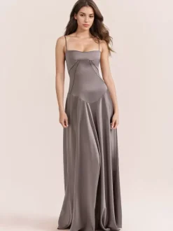 Robes De Soirée Bretelles Noires Lacets Robe Semi-Formelle Dos Nu