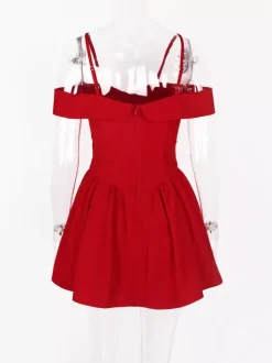 Robes De Soirée Robe Semi-Formelle Noire À Col Bateau Plissée