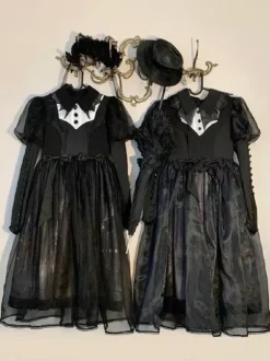 Robes gothiques Lolita à volants et n艙uds imprimé floral noir et noir
