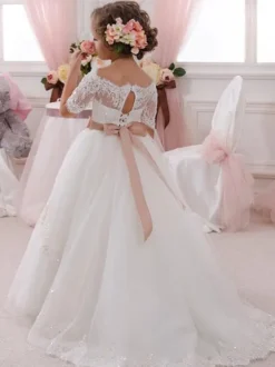 Robes cortège enfant col bateau manche courte en dentelle longueur au sol Robe fille de fleur