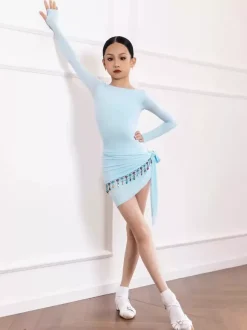 Robes de danse latine bleu ciel clair pour femmes filles et adultes ensemble gainant à manches longues et dentelle. Costumes de danse.