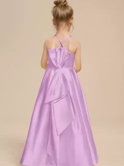 Robes de demoiselle d'honneur blanches en tissu satiné ivoire sans manches à col en V