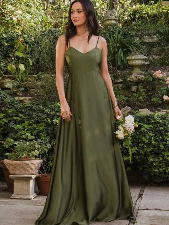 Robes de demoiselle d'honneur en tissu satiné robe de bal trapèze longueur au sol