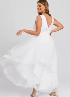 Robes de mariée courtes longueur cheville col en V sans manches coupe trapèze en tulle