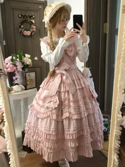 Robe Sweet Lolita avec ceinture en dentelle et volants longueur thé.
