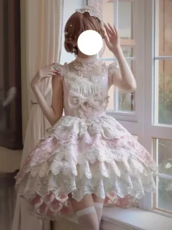 Robe Sweet Lolita sans manches à bordure en dentelle et jupe-salopette bouffante disponible en 3 couleurs