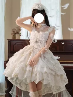 Robe Sweet Lolita sans manches à bordure en dentelle et jupe-salopette bouffante disponible en 3 couleurs
