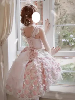 Robe Sweet Lolita sans manches à bordure en dentelle et jupe-salopette bouffante disponible en 3 couleurs