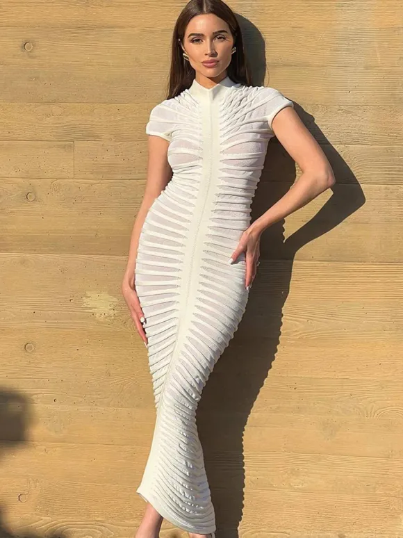Robe Tricotée Femmes Plissée En Polyester Manches Courtes