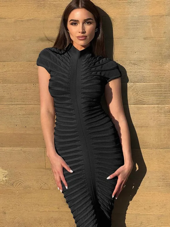Robe Tricotée Femmes Plissée En Polyester Manches Courtes