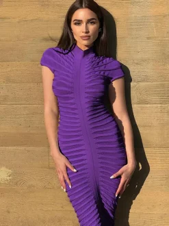 Robe Tricotée Femmes Plissée En Polyester Manches Courtes