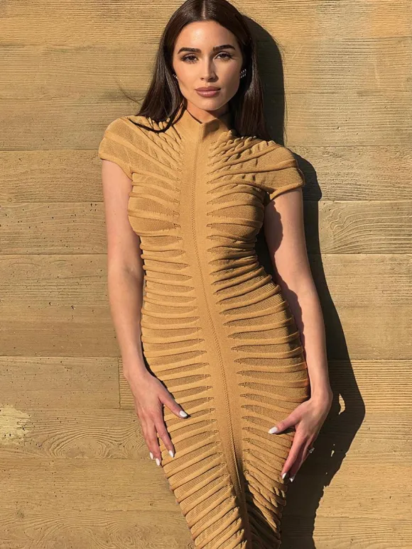 Robe Tricotée Femmes Plissée En Polyester Manches Courtes