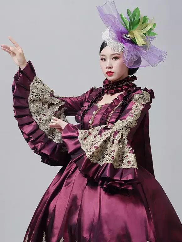 Robe victorienne vintage style Marie-Antoinette jupe brodée manches longues évasées robe de soirée vintage