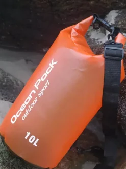 Sac étanche 10L semi-transparent en PVC à fermeture enroulable format océan