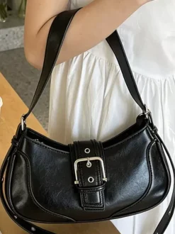 Sac bandoulière vintage en similicuir souple avec boucle en métal et forme de croissant