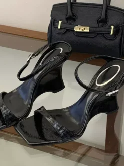 Sandales compensées blanches pour femmes bout ouvert boucle talon compensé