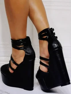 Sandales compensées noires bout fermé talon aiguille cuir PU bride de cheville noire talons compensés