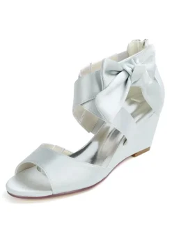 Sandales de mariée rouge en satin décoré de noeud chaussures de mariage rouge