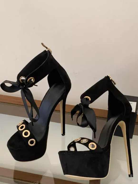 Sandales noires à talons hauts pour femmes bout ouvert découpes lacets