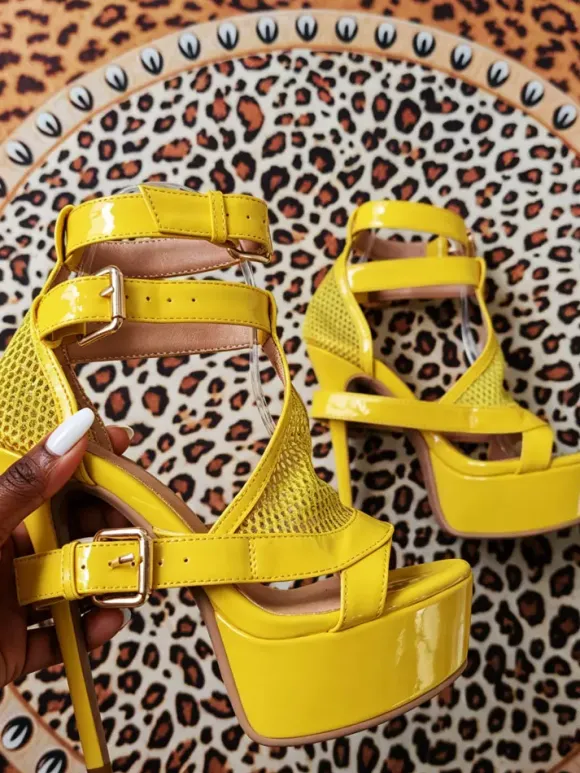 Sandales jaunes à talons hauts chaussures à plateforme bout ouvert patchwork détails Chukle