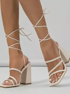Sandales à talons épais pour femmes bout ouvert à lacets et brides.