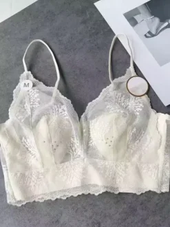 Soutien-gorge court en dentelle sans armatures lingerie transparente à fines bretelles