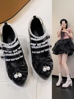 Sweet Lolita Footwear Chaînes noires Perles Volants Bout pointu Chaussures Lolita en cuir PU