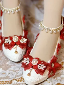 Sweet Lolita Footwear Perles blanches Chaînes N艙uds Bout pointu Escarpins Lolita en cuir PU