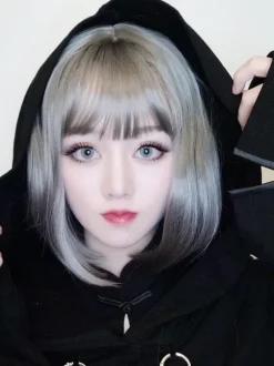 Sweet Lolita Wig Perruque courte Bob Light Grey Lolita Hair Déguisements Halloween