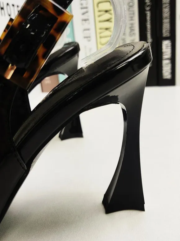 Talons slingback pour femmes boutons talon de forme spéciale chaussures habillées noires