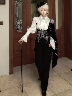 Tenues Ouji Lolita Gothique : cape à manches longues haut blanc ceinture noire et pantalon