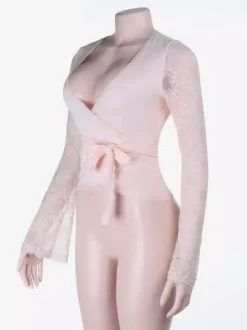 Top cache-c艙ur rose pâle pour femme - Chemisier à manches en dentelle transparente pour une soirée romantique - Haut romantique et sexy à décolleté plongeant style ballerine collection printemps 2026