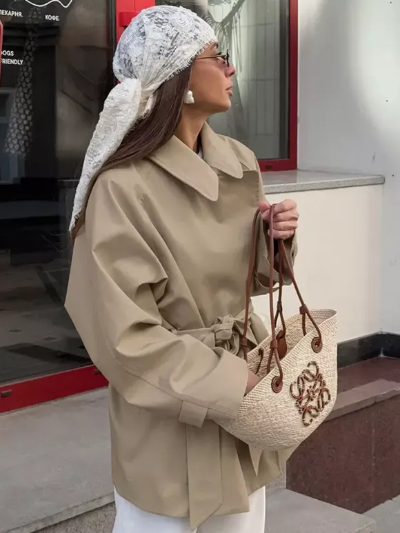 Trench-coat court oversize à revers et ceinture à nouer à la taille pour femme