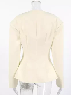 Veste blazer péplum sans manches à col en V et boutonnage nacré à une rangée de boutons.