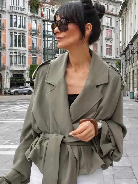 Veste coupe-vent courte à taille nouée pour femme 2026