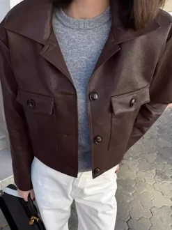 Veste courte femme en similicuir marron - Haut rétro à revers et boutons coupe carrée - Tenues décontractées printemps 2026