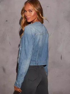 Veste en jean délavé vintage pour femme - Manteau trucker bleu rétro à simple boutonnage et coupe ample - Style streetwear décontracté printemps 2026