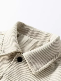 7. Veste en velours côtelé pour homme manches longues poches poitrine à rabat et poches latérales coupe-vent et durable style rétro