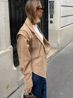 Veste portefeuille en suédine pour femme - Blazer marron tailleur coupe sablier épaules structurées - Collection printemps chic streetwear 2026