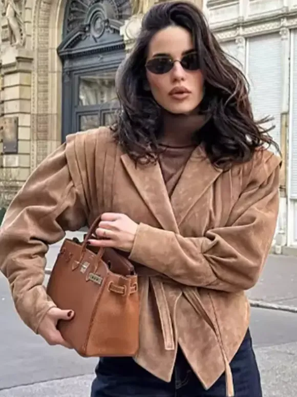 Veste portefeuille en suédine pour femme - Blazer marron tailleur coupe sablier épaules structurées - Collection printemps chic streetwear 2026