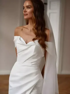Voile de mariage Voile de mariée classique à deux niveaux en tulle à bords coupés