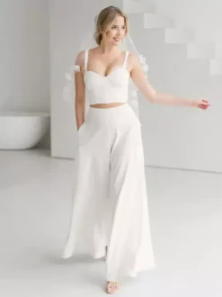 Voile de mariée classique en dentelle et tulle à bords coupés