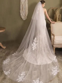 Voiles de mariée cascade Voiles de mariée en tulle en dentelle à deux niveaux