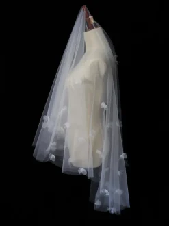Voiles de mariage ivoire Fleurs à deux niveaux Tulle Bord coupé Voile de mariée classique