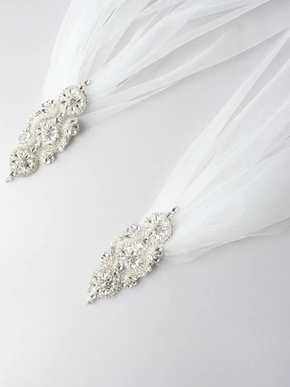Voiles de mariage un niveau clouté bord coupé voiles de mariée classiques